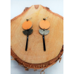 Boucles d'oreille "Moon" -en cuir orange, breloque bronze et sequin noir