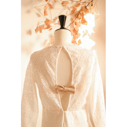 Noeud cache-agrafes à clipser doré