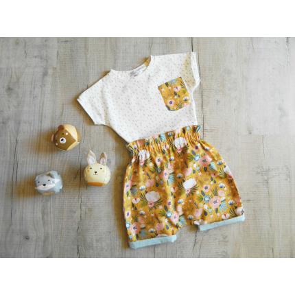T-shirt à manches courtes bébé en jersey bio écru et fleurs 