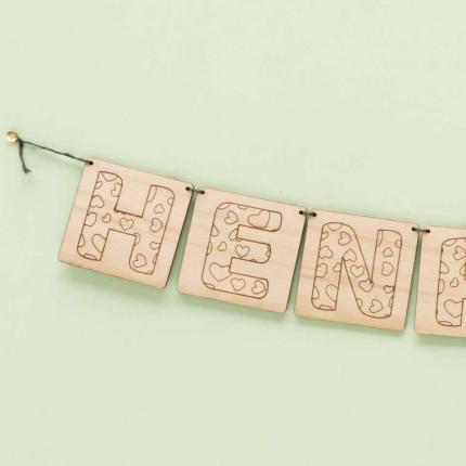 Guirlande Prénom personnalisable - Motif Coeur- Verso cursive et éducatif - 9,5 cm