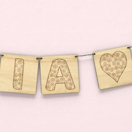 Guirlande Prénom personnalisée- Motif Fleur- Décorative - Verso cursive et éducatif