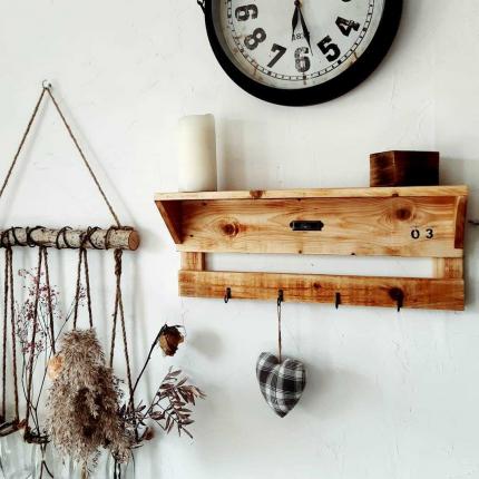 Etagère murale de campagne en pin massif