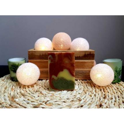 Savon aux argiles verte rose rouge - Le Généreux