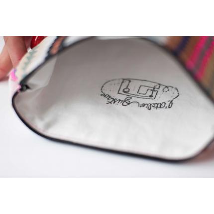 Pochette Tissu Triangles multicolores bouche paillettes dorées