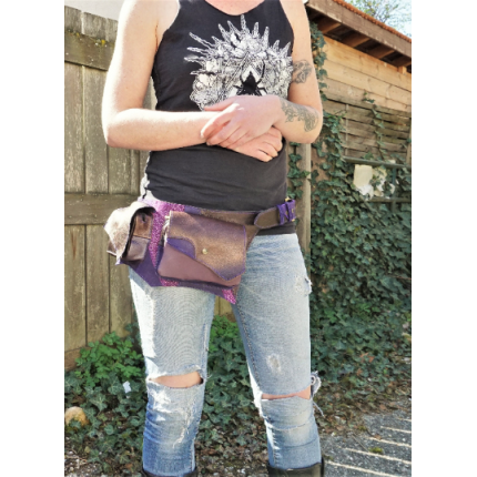 Ceinture de hanches utilitaire en patchwork de cuirs violets