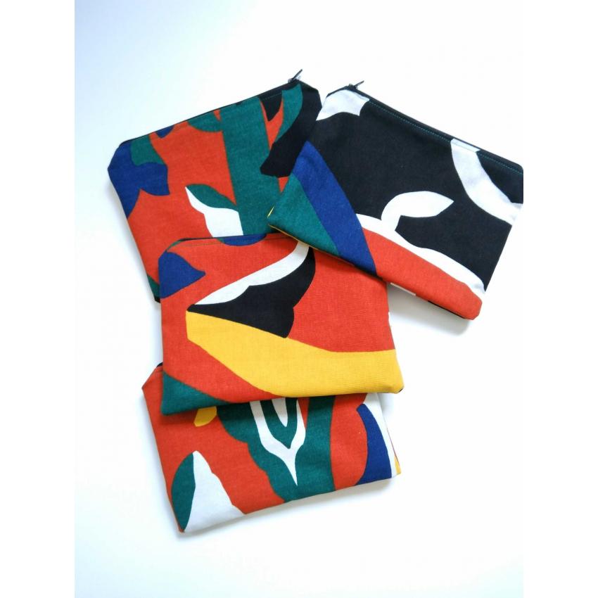 Pochette tissu rouge bleu jaune vert