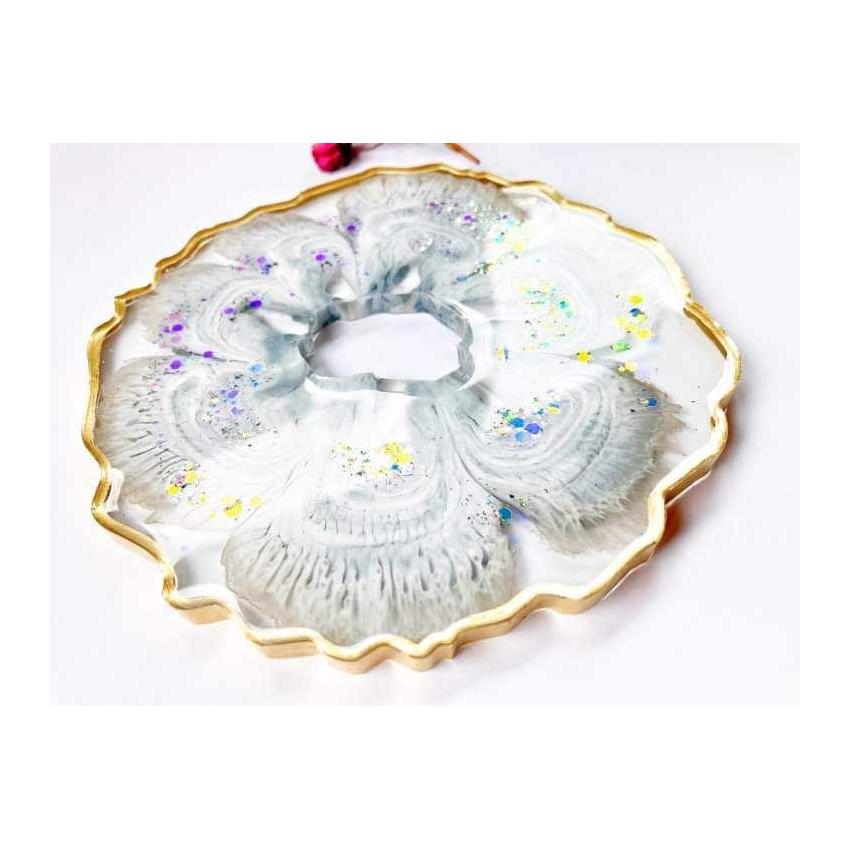 Sous verre gris et doré