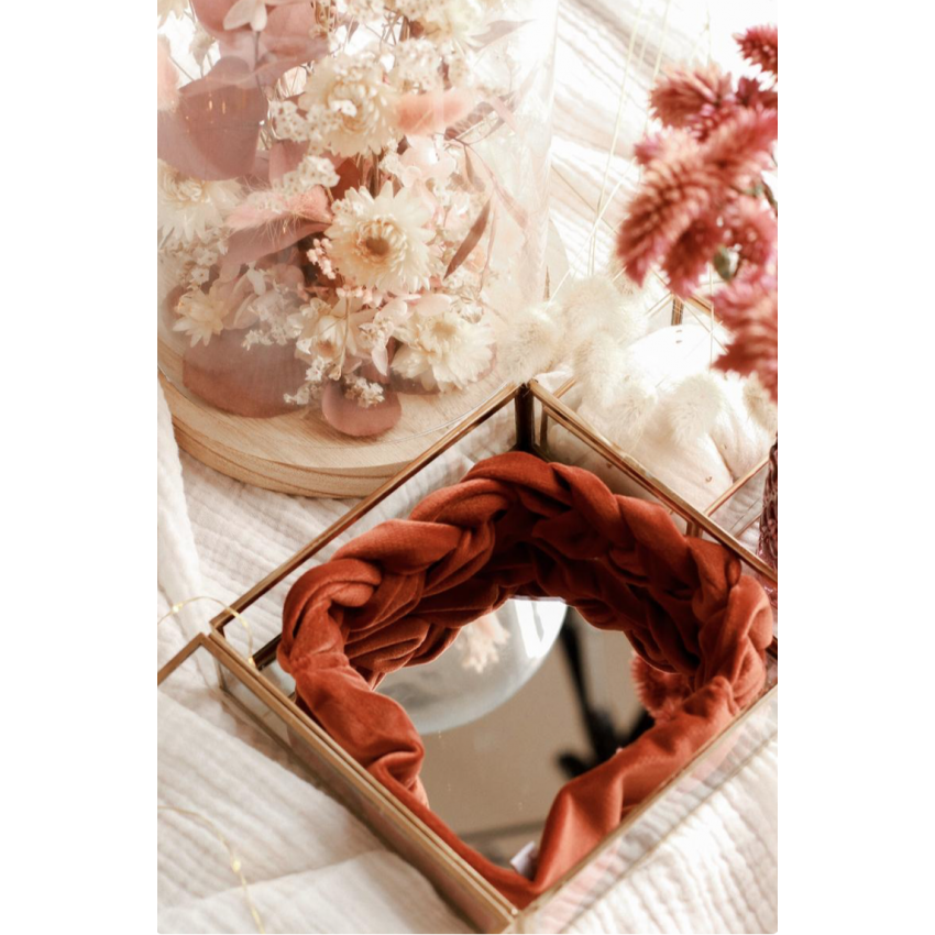 Headband tressé en velours ras brun