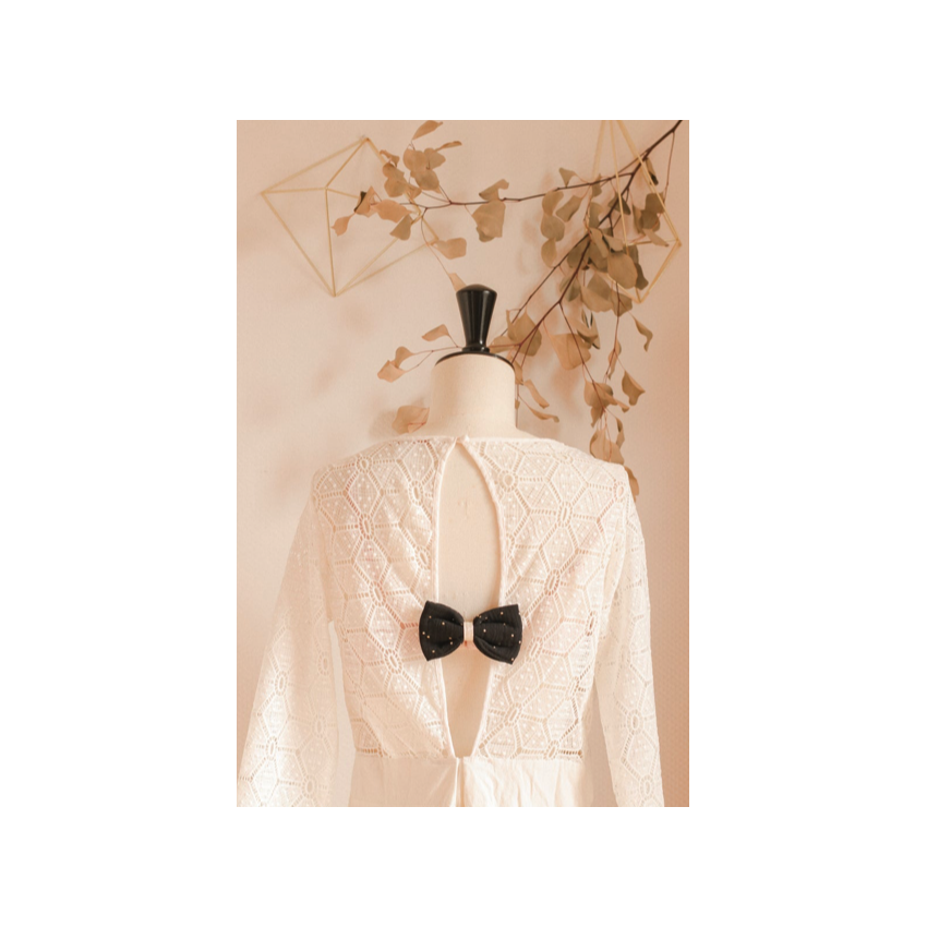 Noeud cache-agrafes à clipser noir et doré