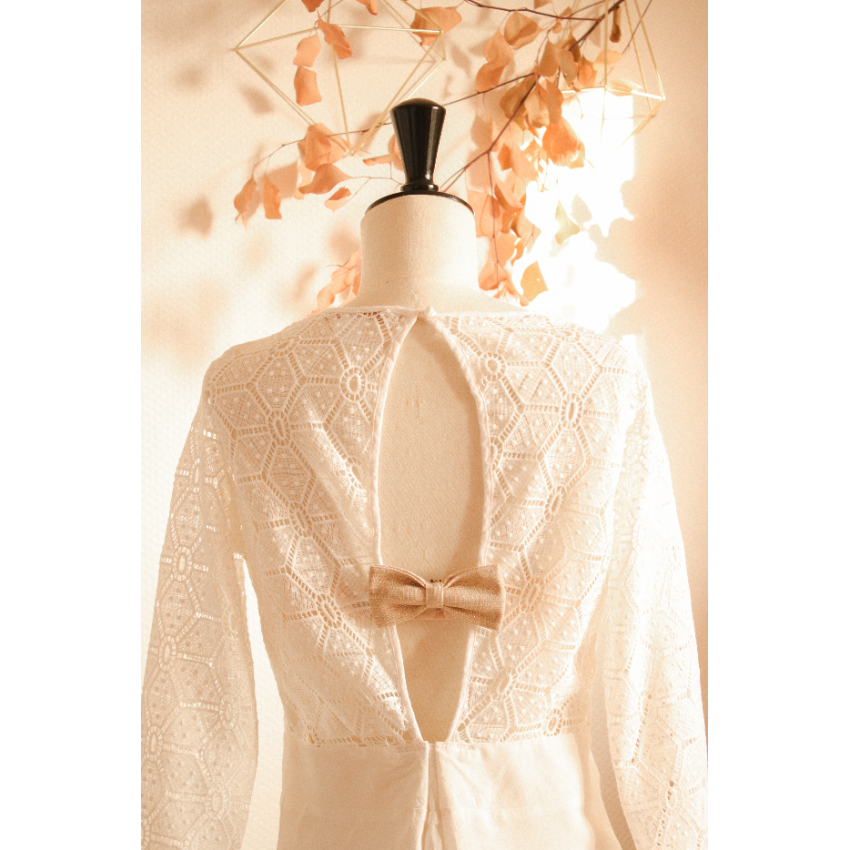 Noeud cache-agrafes à clipser doré