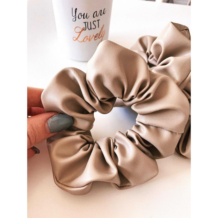 Chouchou simili cuir beige