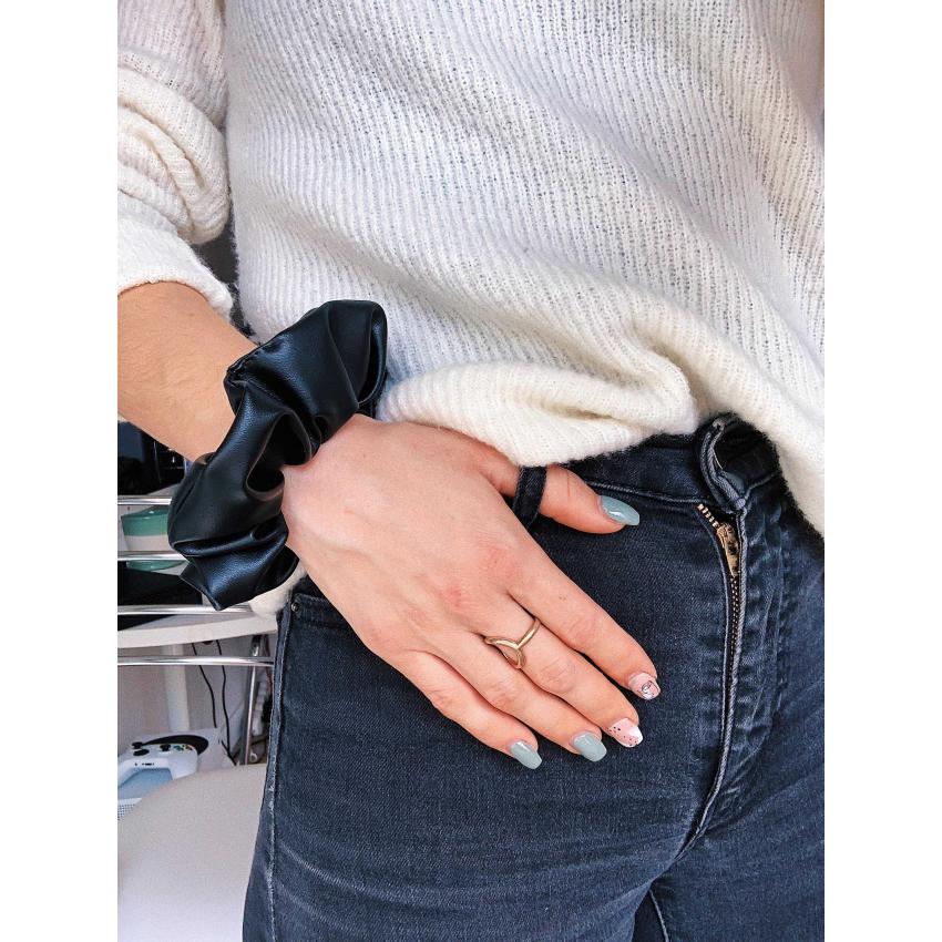 Chouchou simili cuir noir