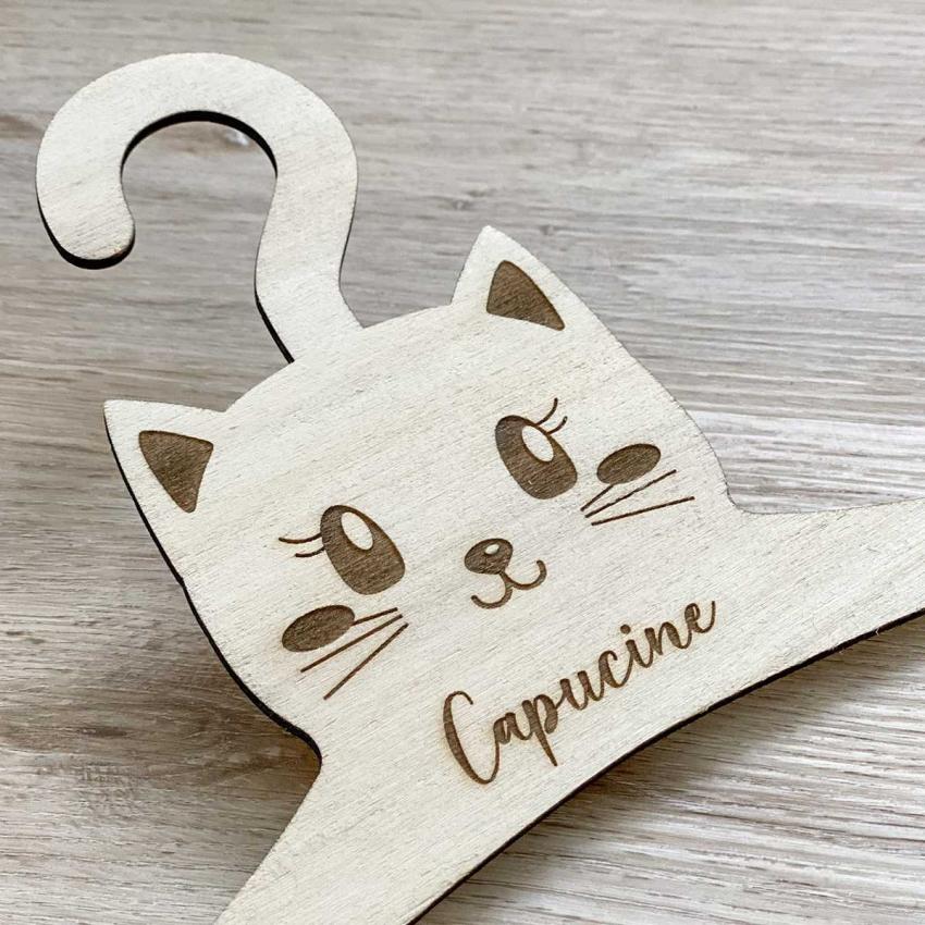 Cintre chat pour bébé