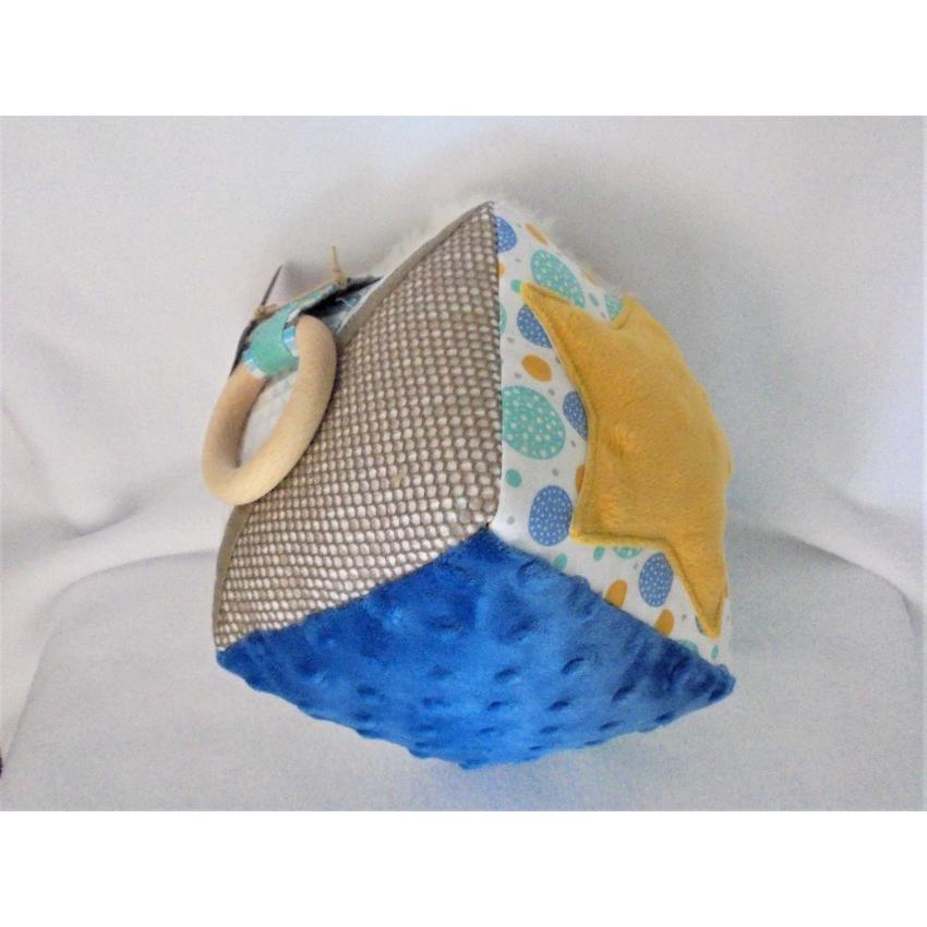 Cube d'éveil petit hippo