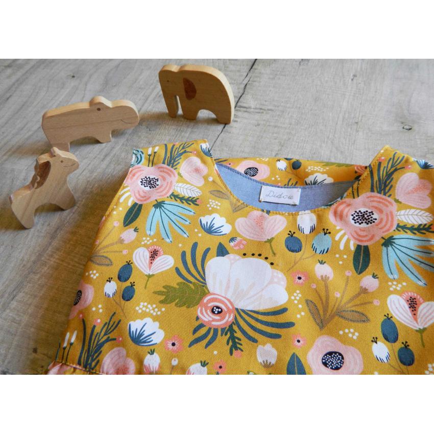 Barboteuse bébé en coton bio à fleurs