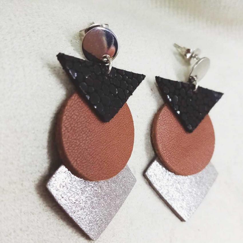 Boucles d'oreille "Totem" - argenté / noir/camel/argenté - Chibiz Créations