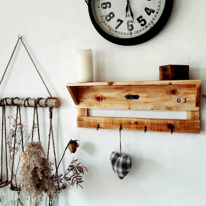 Etagère murale de campagne en pin massif