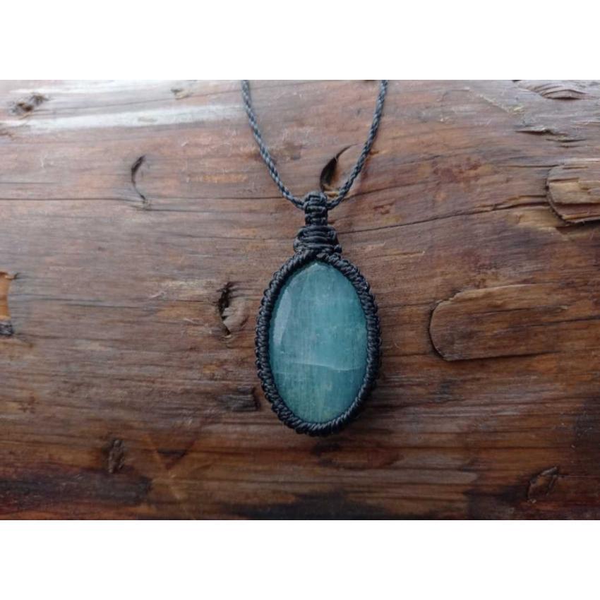 Pendentif Macramé - Aigue-Marine - Pierre Fine - Bijoux - Fait main/ Handmade