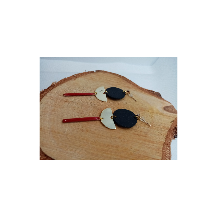Boucles d'oreille "Moon" -en cuir noir, doré et rouge