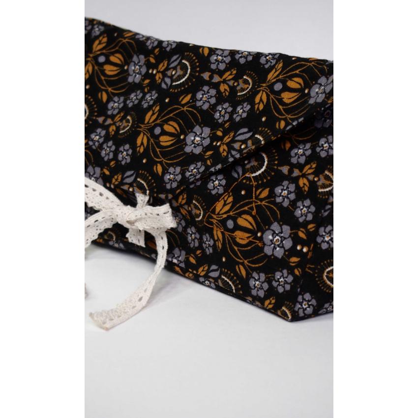 Po' Flora noir : la pochette tout terrain