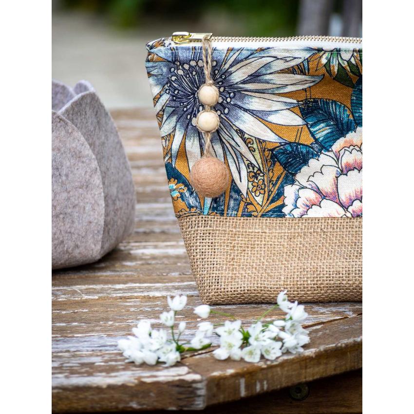 Pochette imprimée "fleurs" ocre