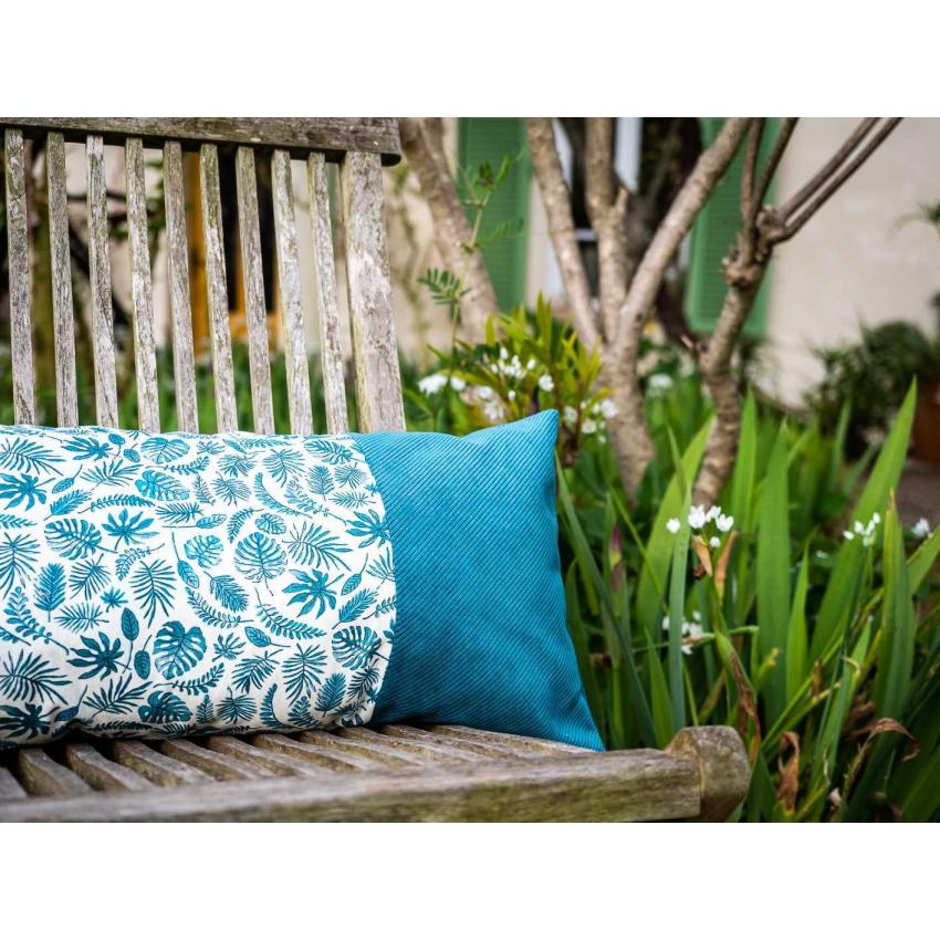 Coussin imprimé "feuilles" et velours