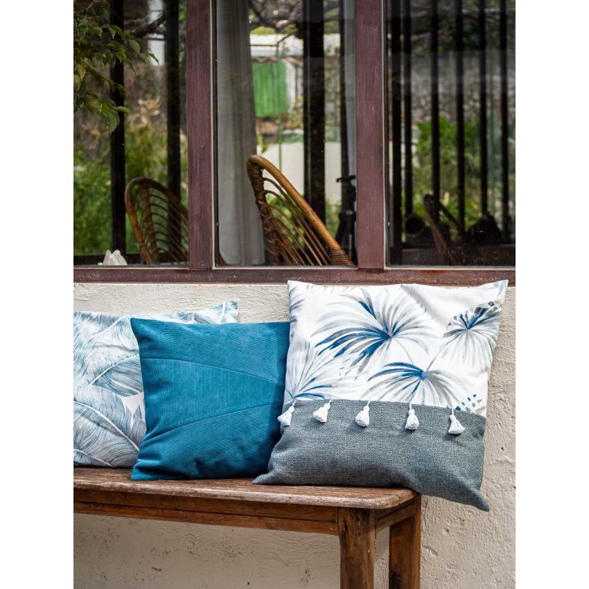 Coussin en "velours milleraies" bleu