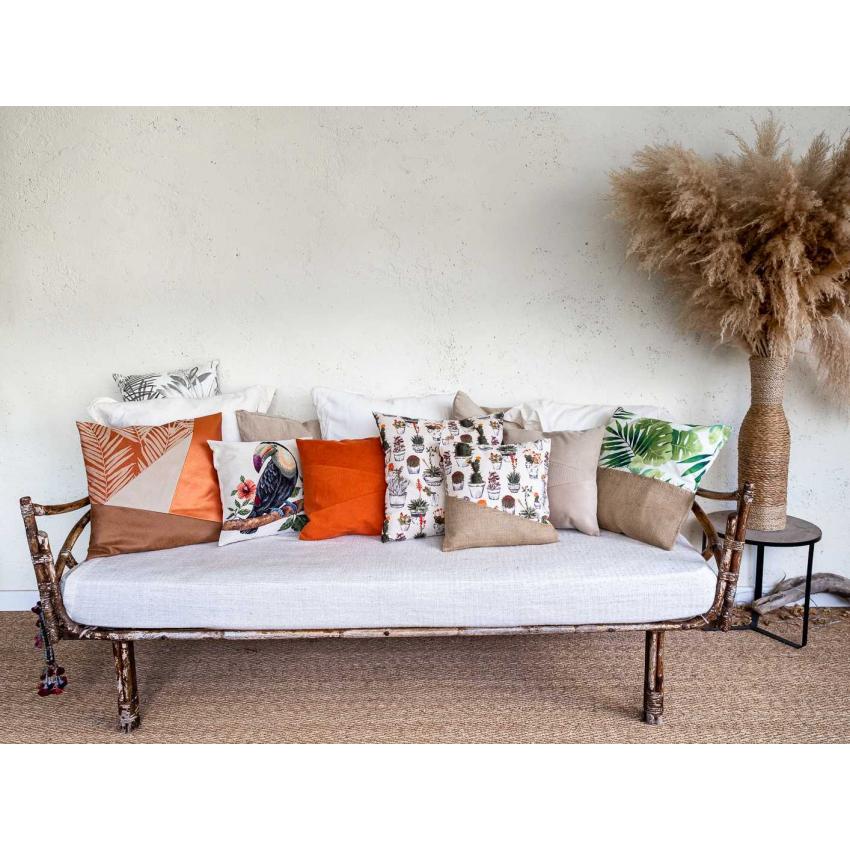 Coussin en "velours milleraies" orange