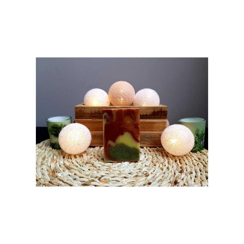 Savon aux argiles verte rose rouge - Le Généreux