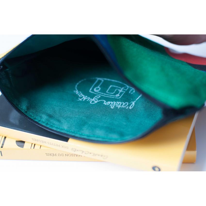Pochette tissu rouge bleu jaune vert