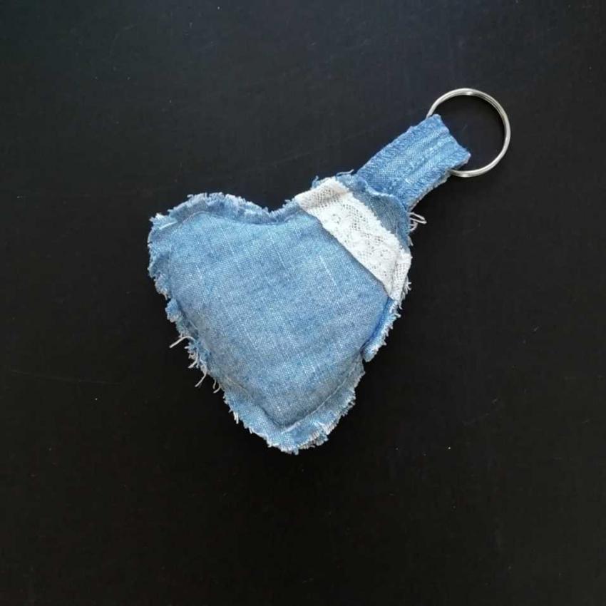 Porte clé recyclé en forme de cœur