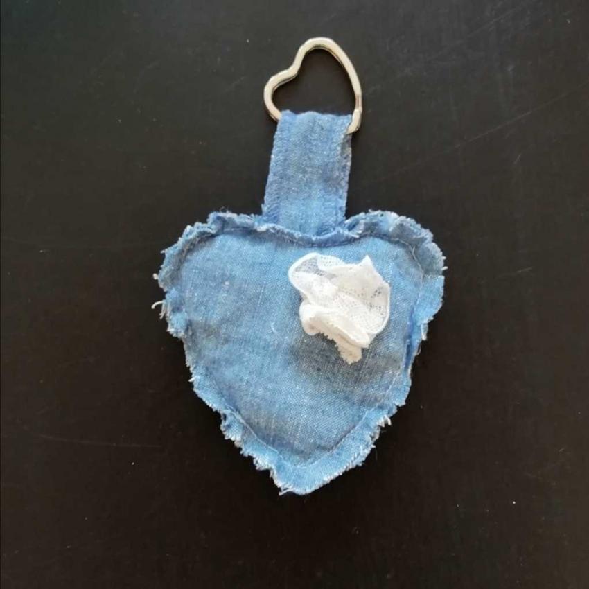 Porte clé recyclé en forme de coeur