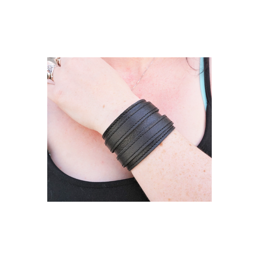 Bracelet large unisexe en cuir souple noir