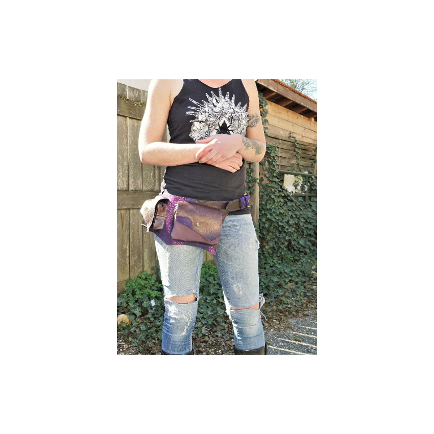 Ceinture de hanches utilitaire en patchwork de cuirs violets