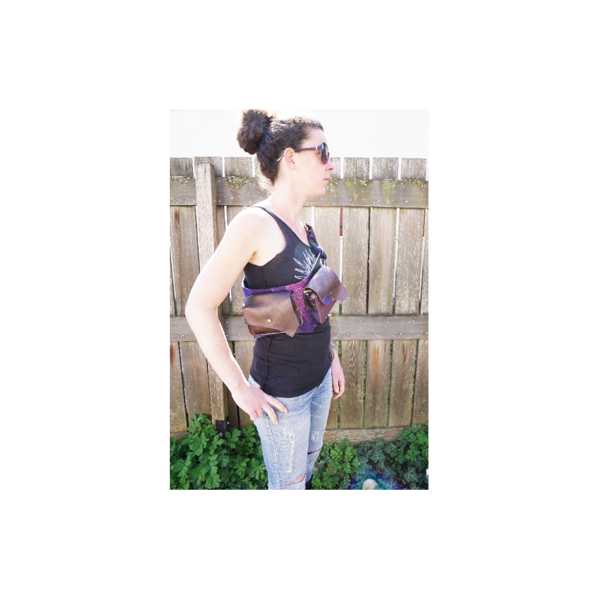 Ceinture de hanches utilitaire en patchwork de cuirs violets